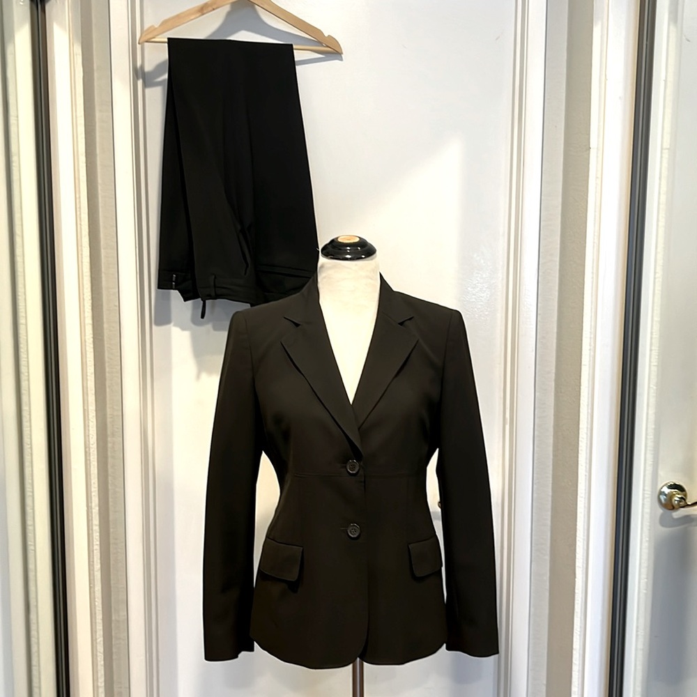 Anne Klein 2-piece suit